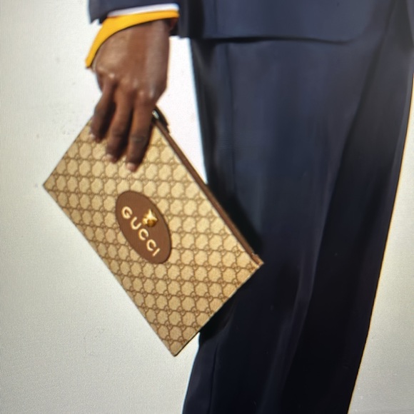 Gucci Neo Vintage GG Supreme Pouch EUC - Picture 9 of 10